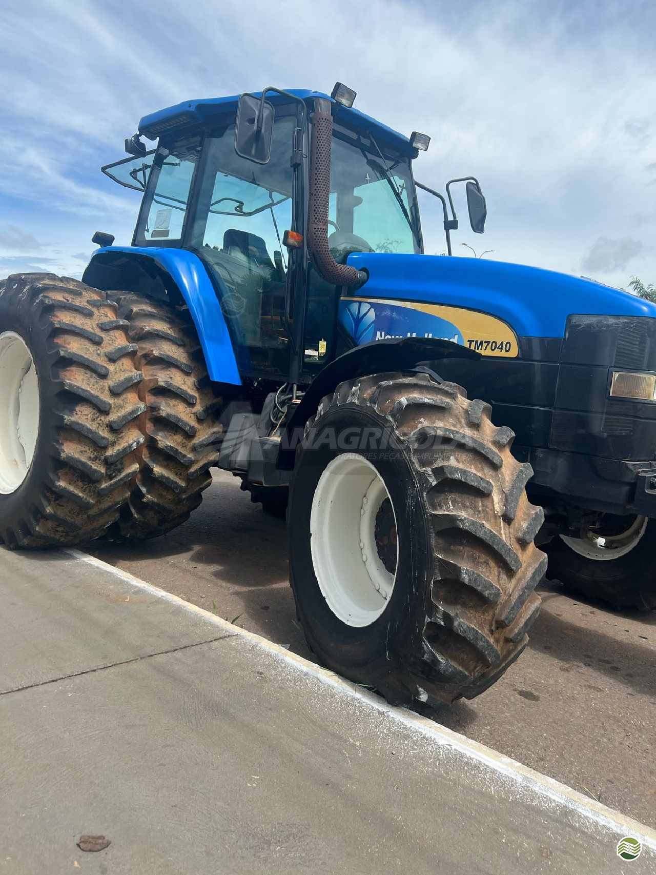 TRATOR NEW HOLLAND NEW TM 7040 Anagrícola  ANAPOLIS GOIAS GO